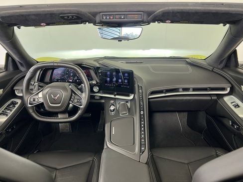 Used 2022 Chevrolet Corvette Stingray Premium Conv w/ Z51 Performance Package image 28