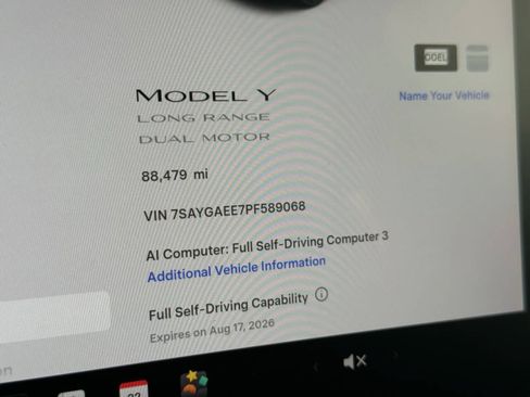 Used 2023 Tesla Model Y AWD image 30