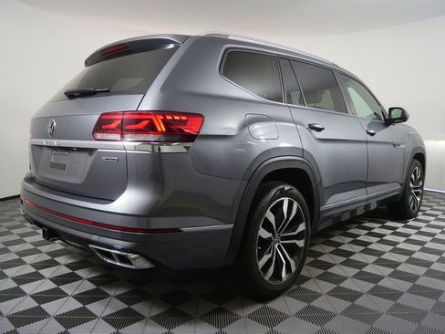 Used 2021 Volkswagen Atlas SEL R-Line image 3