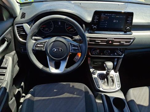 Used 2021 Kia Seltos LX AWD/4WD image 12