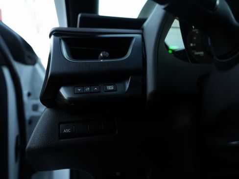 Used 2019 Lexus UX 250h F Sport image 26