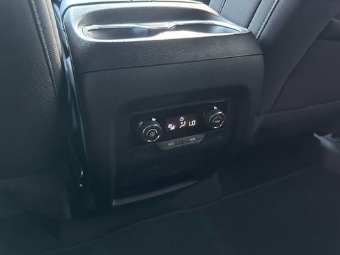 New 2026 Chevrolet Traverse LT image 22