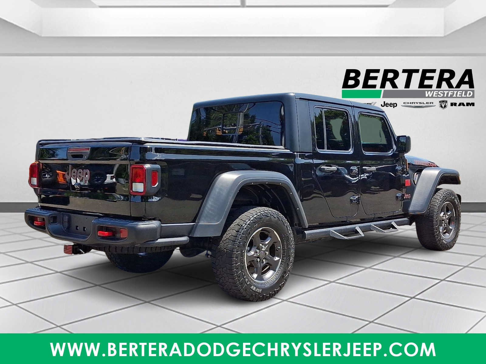 Used 2021 Jeep Gladiator Rubicon w/ Trailer Tow Package AWD/4WD image 6