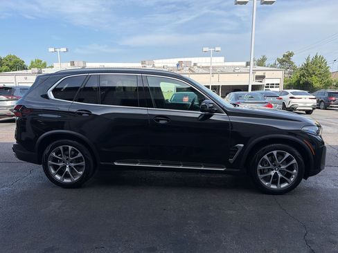 Used 2024 BMW X5 xDrive40i AWD/4WD image 8