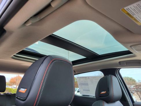 New 2026 Nissan Kicks SR w/ SR Premium Package image 15