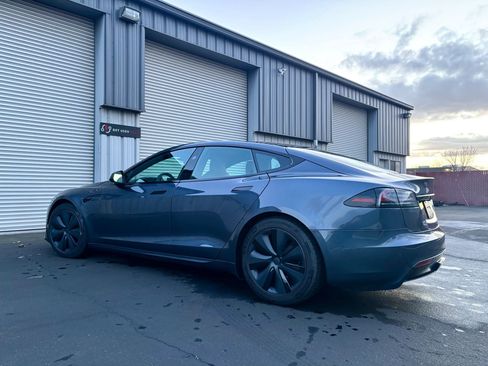 Used 2023 Tesla Model S Standard Range image 8