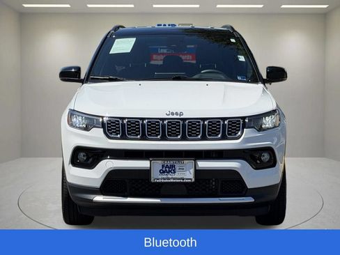 Certified 2025 Jeep Compass Limited AWD/4WD image 5