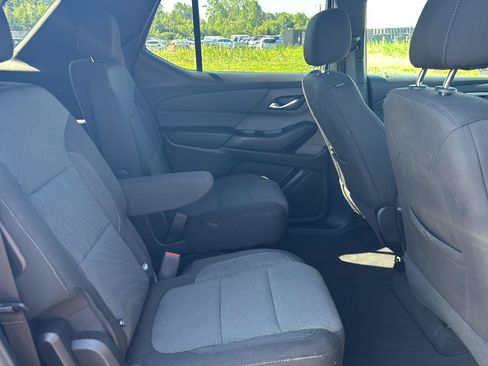 Used 2023 Chevrolet Traverse LT w/ Midnight/Sport Edition AWD/4WD image 43