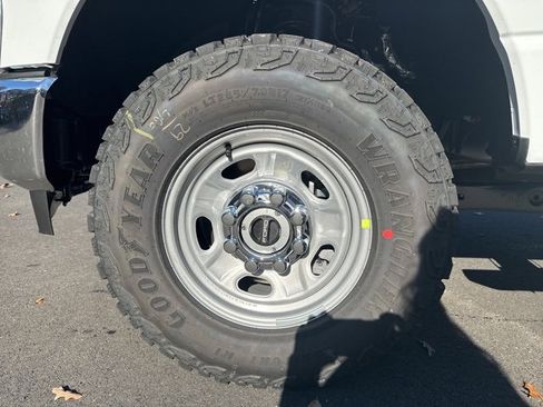 New 2026 Ford F350 XL w/ XL Off-Road Package image 9