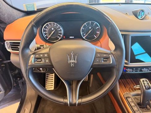 Used 2022 Maserati Levante Modena AWD/4WD image 21