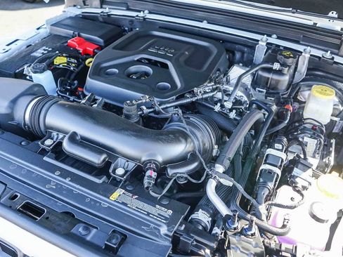 New 2026 Jeep Wrangler Unlimited Rubicon w/ Xtreme 35 Tire Package image 12