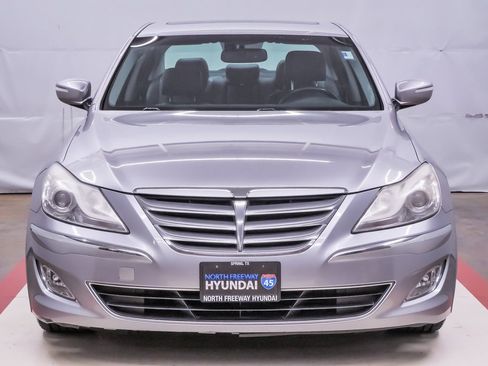 Used 2013 Hyundai Genesis 3.8 w/ Premium Pkg image 4
