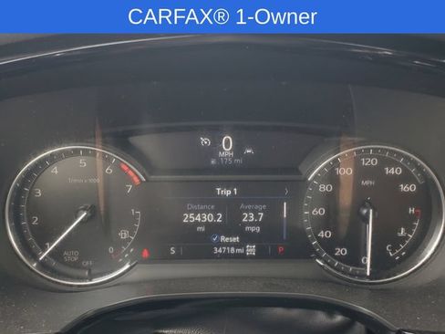 Certified 2024 Cadillac XT5 Luxury w/ LPO, Floor Liner Package AWD/4WD image 12