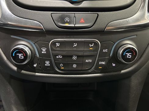 Used 2022 Chevrolet Equinox LT AWD/4WD image 33