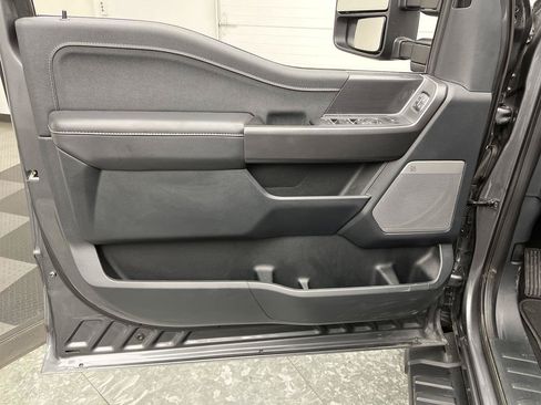 Used 2025 Ford F150 Lariat AWD/4WD image 8