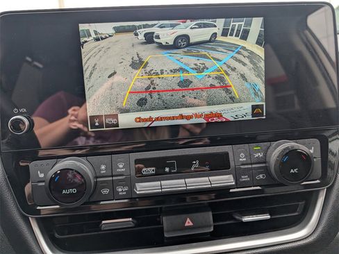 Used 2024 Toyota Grand Highlander XLE image 14