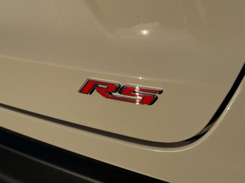 New 2026 Chevrolet Trax RS w/ Sunroof Package image 40