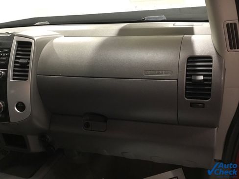 Used 2017 Nissan Frontier SV image 39