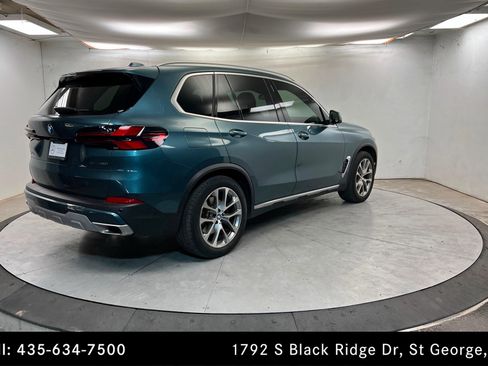 Used 2024 BMW X5 sDrive40i w/ Premium Package image 5