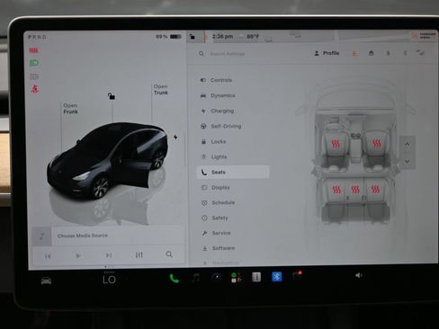Used 2023 Tesla Model Y Long Range AWD/4WD image 19