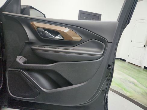 Used 2019 GMC Terrain SLE FWD image 25