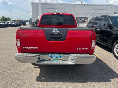 Used 2008 Nissan Frontier SE w/ SE Value Truck Pkg AWD/4WD image 3