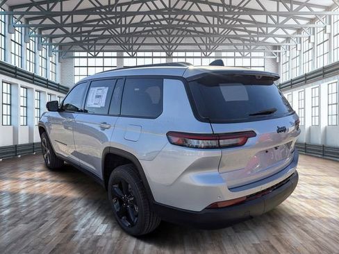New 2025 Jeep Grand Cherokee L Limited w/ Luxury Tech Group II RWD image 6
