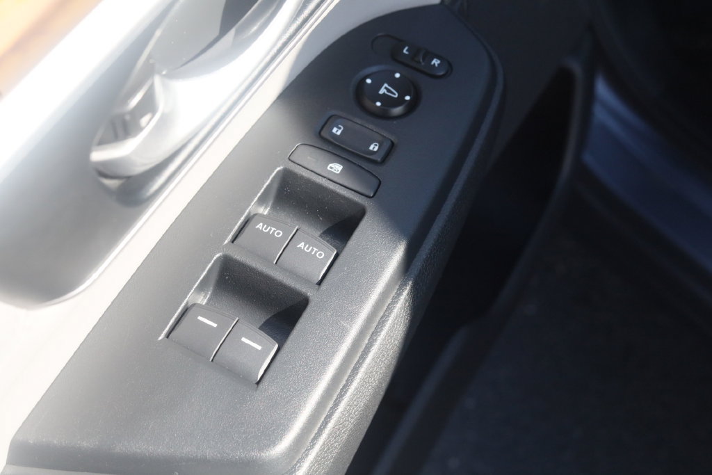 Used 2020 Honda CR-V EX-L image 4