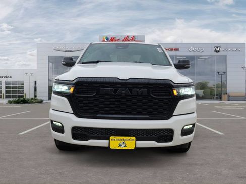 New 2026 RAM 1500 4x4 Crew Cab image 8