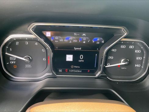 Used 2021 GMC Yukon XL SLT w/ SLT Premium Package RWD image 26