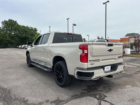 New 2026 Chevrolet Silverado 1500 High Country w/ High Country Premium Package AWD/4WD image 5