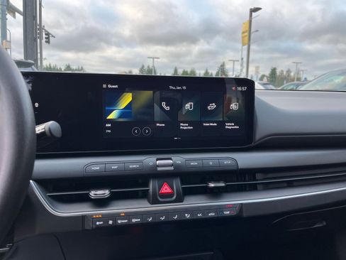 Used 2025 Kia K4 LXS image 22