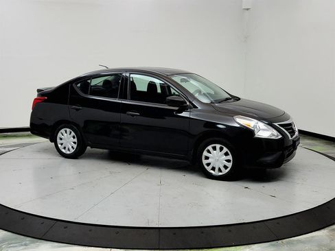 Used 2016 Nissan Versa S Plus FWD image 4