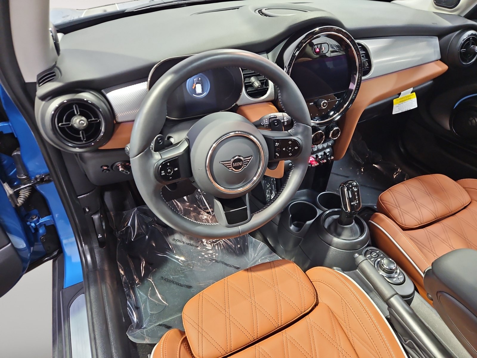 Used 2024 MINI Cooper S w/ Signature Upholstery Package FWD image 10