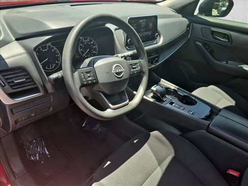 Certified 2025 Nissan Rogue S FWD image 10