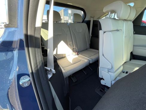 New 2026 Kia Sorento S FWD image 23
