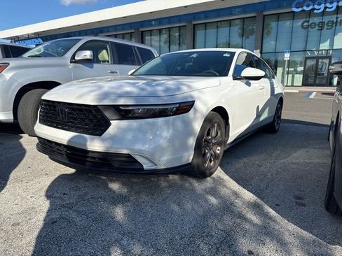 Certified 2023 Honda Accord EX image 2