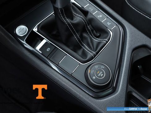 Used 2024 Volkswagen Tiguan SEL R-Line image 25