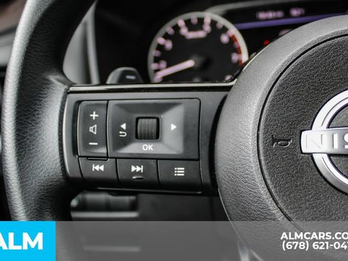 Used 2023 Nissan Rogue SV AWD/4WD image 24