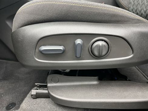 Certified 2022 Chevrolet Equinox LT image 10