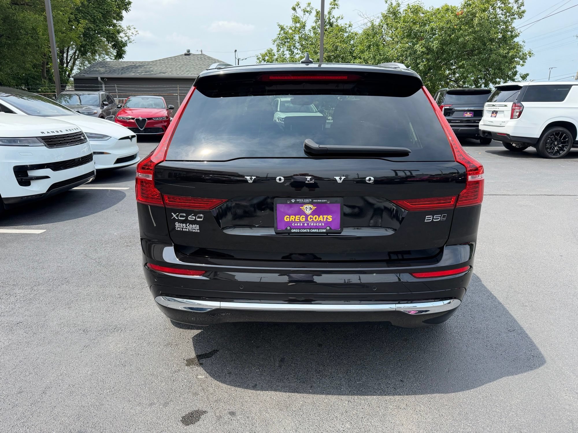 Used 2023 Volvo XC60 B5 Plus AWD/4WD image 5