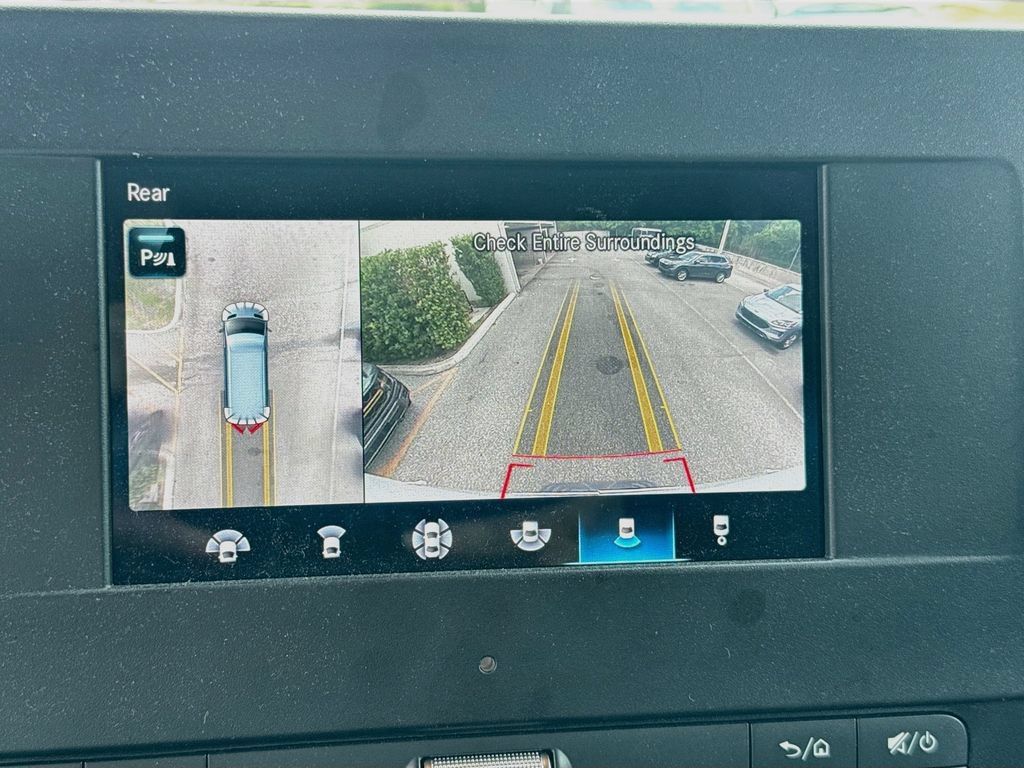 Used 2023 Mercedes-Benz Sprinter 2500 image 15