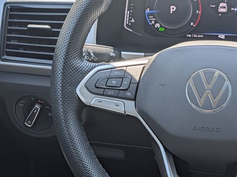 Certified 2023 Volkswagen Atlas SEL Premium AWD/4WD image 22