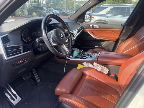 Used 2022 BMW X7 xDrive40i w/ M Sport Package image 4
