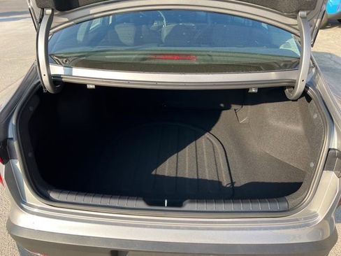 Used 2025 Kia K4 LXS image 9