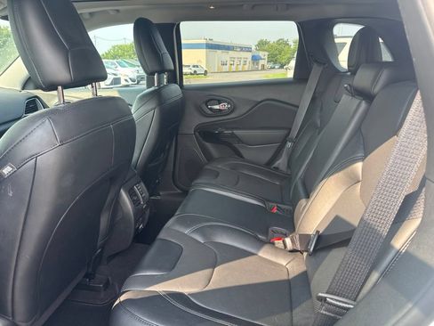 Used 2023 Jeep Cherokee Altitude Lux w/ Lux Elite Package AWD/4WD image 6