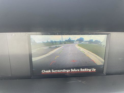 Used 2015 Subaru Forester 2.5i Premium AWD/4WD image 12