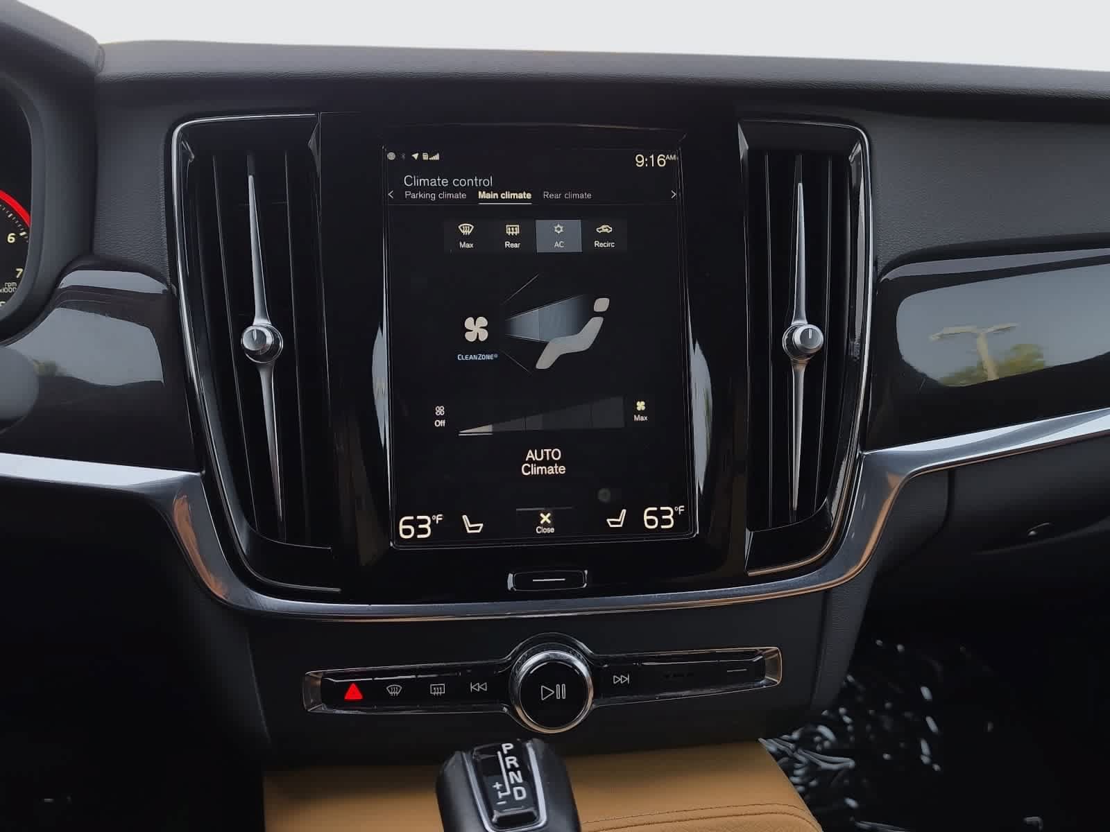 Used 2018 Volvo S90 T5 Momentum w/ Convenience Package FWD image 17