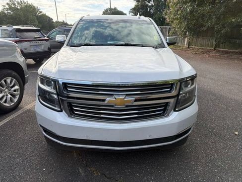 Used 2017 Chevrolet Suburban Premier AWD/4WD image 2