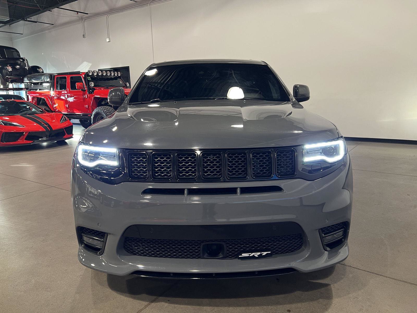 Used 2019 Jeep Grand Cherokee SRT AWD/4WD image 7